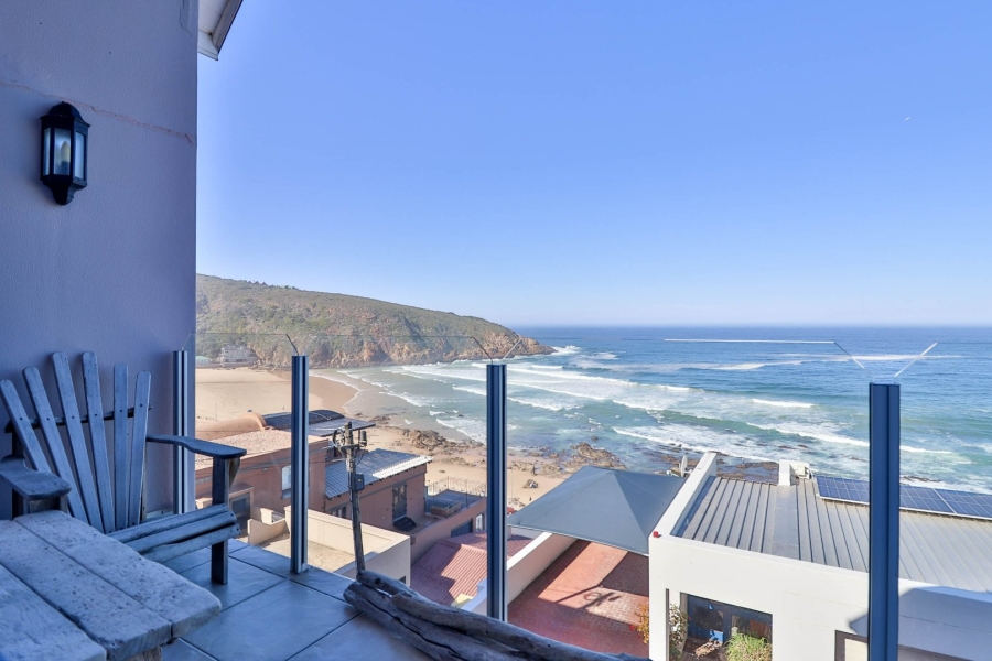 5 Bedroom Property for Sale in Herolds Bay Western Cape